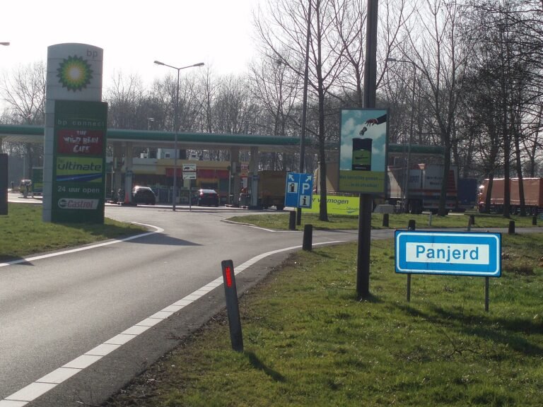 Panjerd — hetero ontmoetingsplek in Hoogeveen