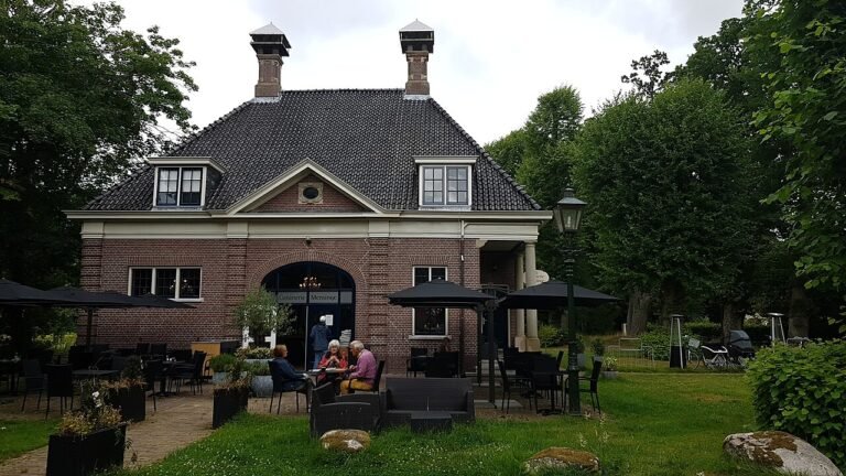 Landgoed Mensinge in Roden, Drenthe — historisch landgoed bij recreatiegebied De Hullen