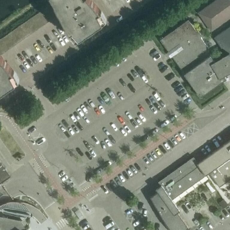 Luchtfoto Sexparkeerplaats Hellevoetsluis — © Kadaster/PDOK