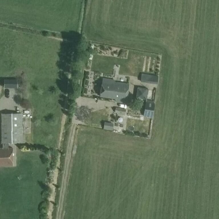 Luchtfoto Rustpunt Atelier de Klomp — © Kadaster/PDOK
