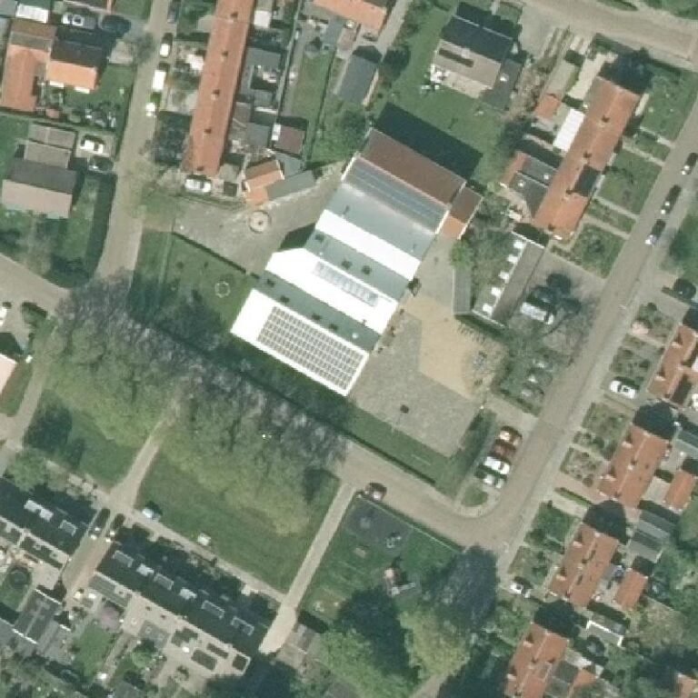 Luchtfoto Rustpunt de Nije Ban — © Kadaster/PDOK